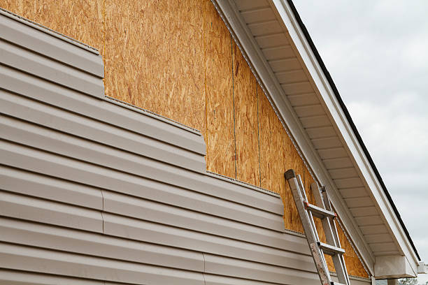 24/7 Emergency Siding Contractor experts in Martinsville, IL